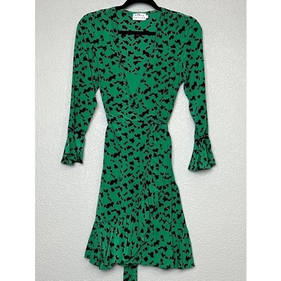 TANYA TAYLOR Wrap Dress Green Silk Leopard Print Ruffle Trim 3/4 Long Sleeves 4 - Picture 6 of 12